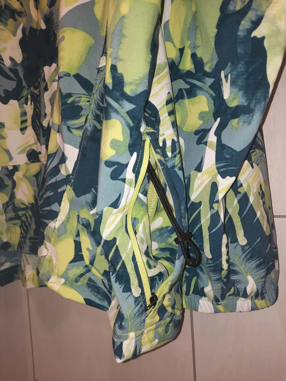 The North Face Men's Lime & Navy Green Camo Pullover Windbreaker XXL Like New